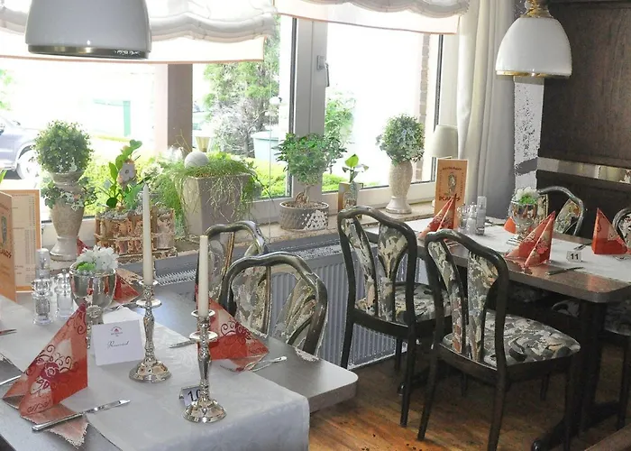 Restaurant Ikaros Hotell 3*